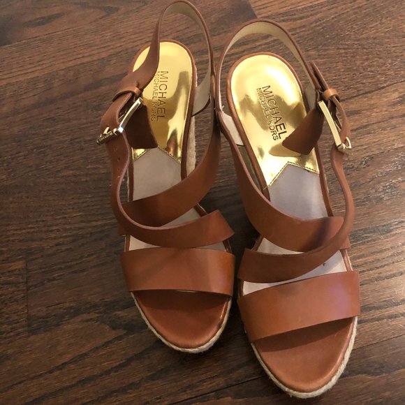 Michael Kors Tan Wedges Size 9 - Picture 2 of 5
